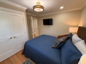 2nd Floor - Bedroom # 3-Queen Bed w/Lakeview