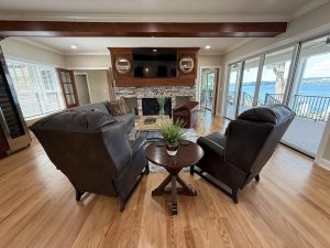 Living Room w/Panoramic view of Lake